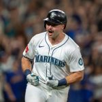 Cal Raleigh reaches 60 home run milestone